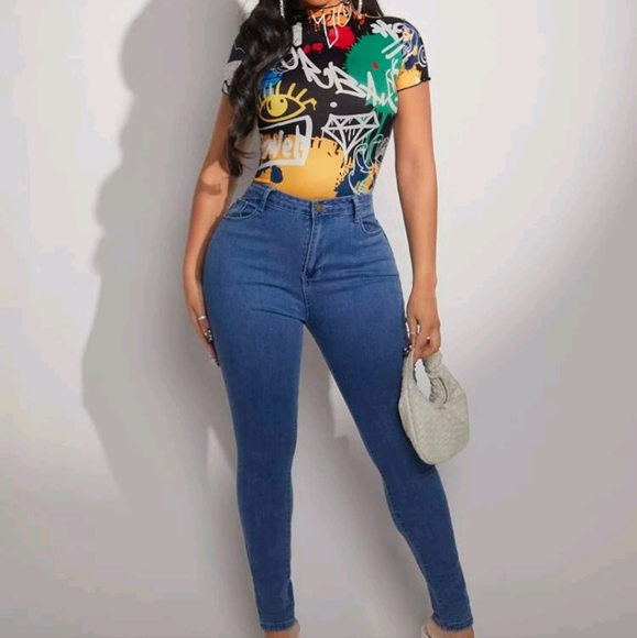 Multi-Color Graphic Mock Neck Bodysuit - Picture 6 of 7